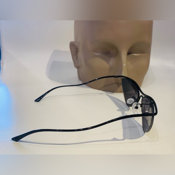New Women’s Balenciaga Sunglasses - Picture 7 of 12